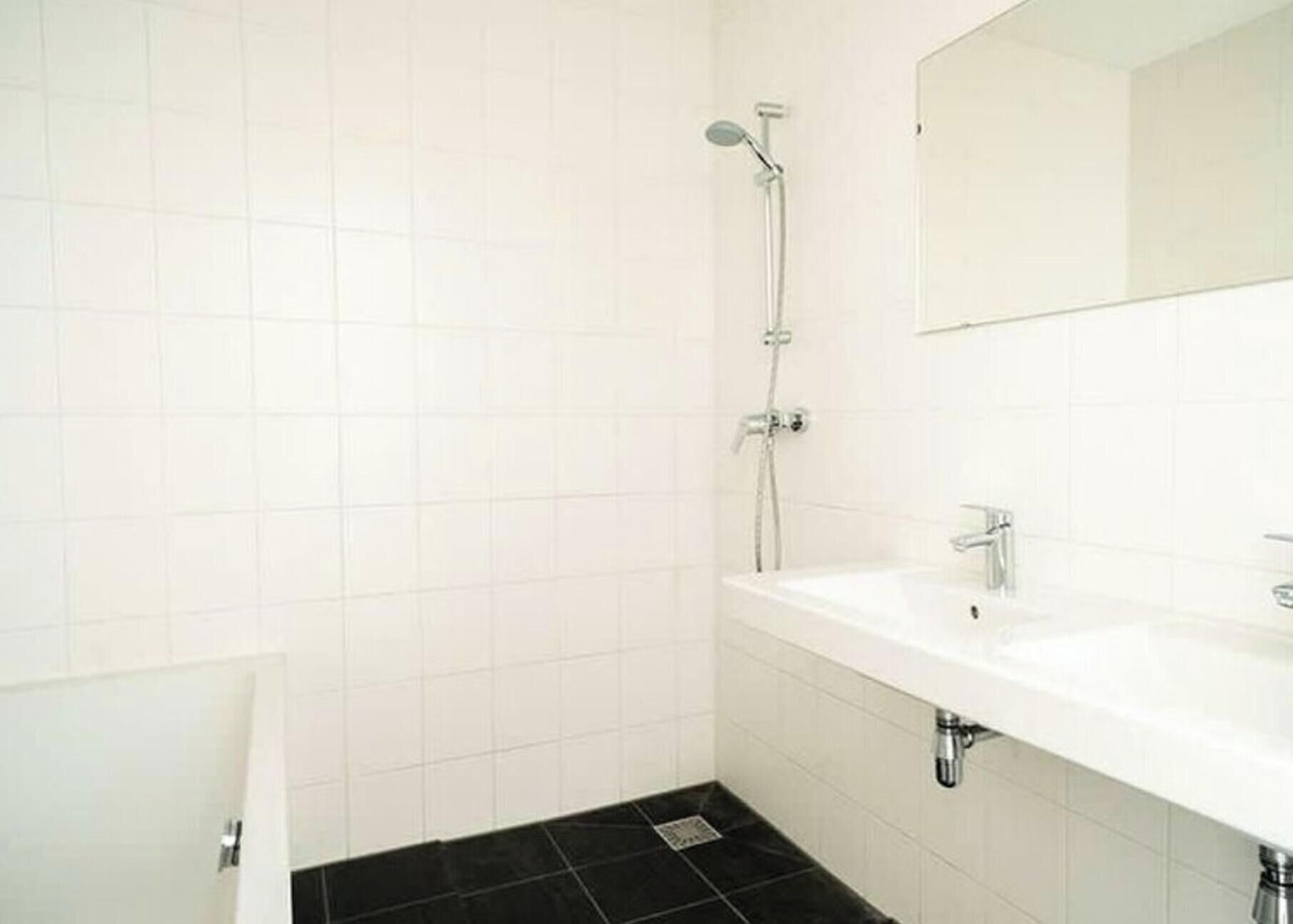 House | Bilik Mandi