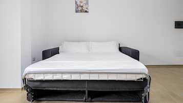 WiFi, bed sheets