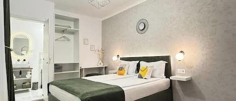 1 chambre, fer et planche à repasser, Wi-Fi, draps fournis