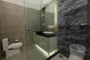 Bathroom - The Park View Amritsar (Amritsar)