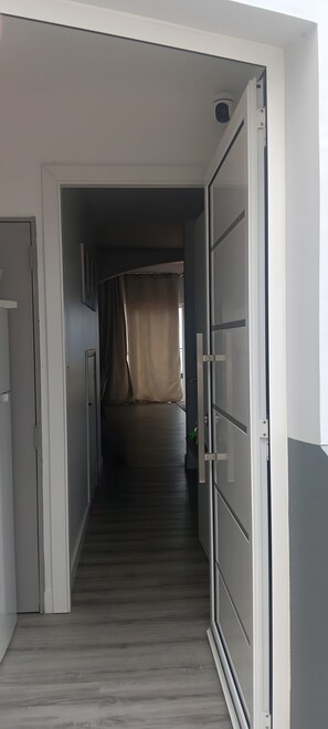 Interior - Holiday Home 'Lobo's House' with Sea View, Private Terrace and Wi-Fi (Câmara de Lobos)