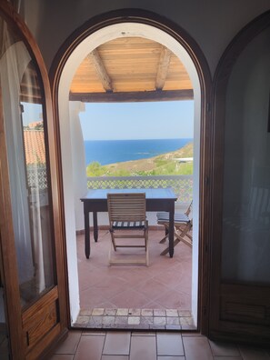Interior - Panoramic Apartment in Villa (Torre dei Corsari)
