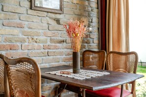 Dining - Apartment "L'Hirondelle" with Wi-Fi and Air Conditioning (Reichstett)