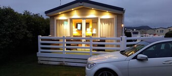 Seaside Lodge- Prestatyn- Sleeps 6