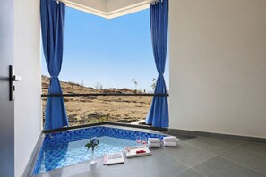 Biệt thự Deluxe | Hồ bơi