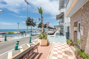 Unclassified image, 3 of 26, button - Holiday Home 'Casita Beach - 060' with Sea View, Wi-Fi and Air Conditioning (Algarrobo-Costa)