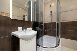 Bathroom - Turquoise Apartment | Large Terrace (Kraków)