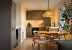Dining - Stunning 2 Bed, 2 Bath Apartment with Parking (Duntocher)