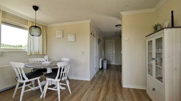 Chalet | Dining