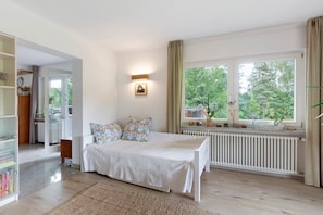 WiFi, bed sheets - Apartment Haus Schöne Aussicht with Mountain View and Private Terrace (Bernau im Schwarzwald)