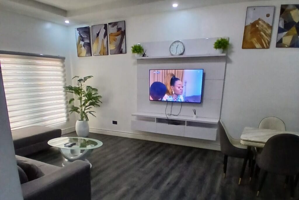 TV connectée, table de tennis de table