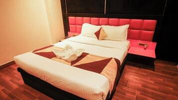 Pavilion Room, Non Smoking, City View | Premium bedding, desk, laptop workspace, blackout curtains
