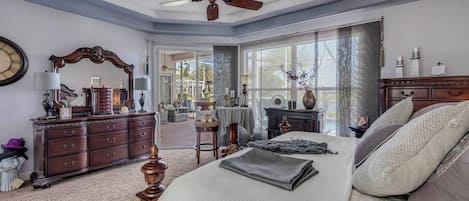 3 habitaciones, escritorio, tabla de planchar con plancha y wifi gratis