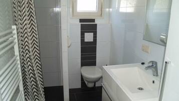 House | Bathroom