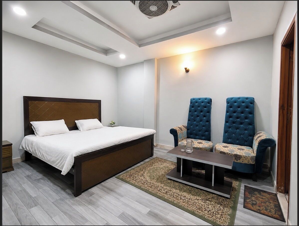 Family Double Room | Iron/ironing board, free WiFi