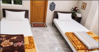 AGH Guesthouse & Rooms
