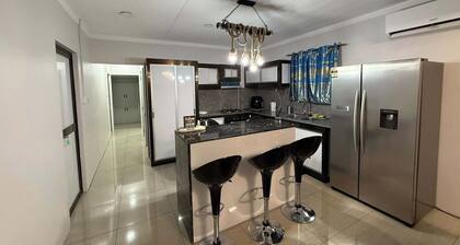 Lautoka Tropical Haven – 4BR with Amazing Views