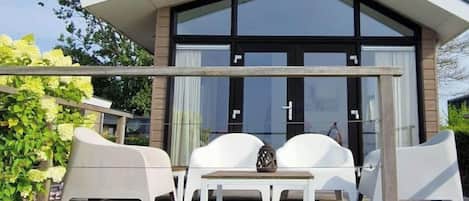 House | Terrace/patio