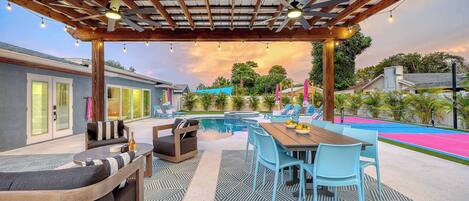 Outdoor dining
