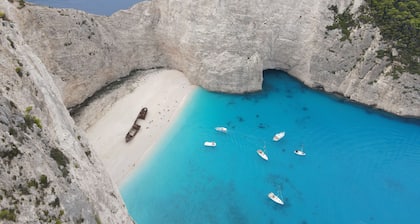 Floating Villa: Yacht Vacation with Captain & Chef - 10 Guests - 66 Ft