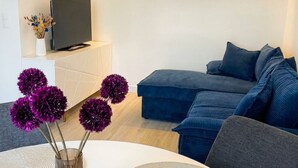 Interior - Thessa Aerial - LATE CHECKOUT, PARKING NEARBY, BALCONY (Thessaloniki)