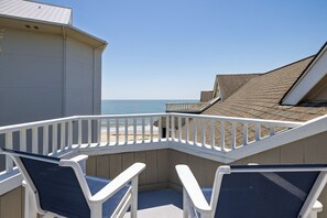 Property grounds - Charming Ocean View Condo in Wild Dunes (Isle Of Palms)