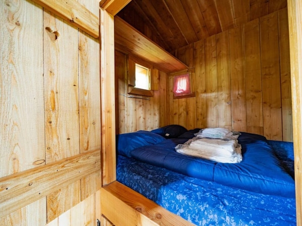 Ferienhaus | 2 Schlafzimmer, individuell eingerichtet