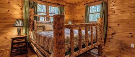 3 bedrooms, travel cot, free WiFi, bed sheets