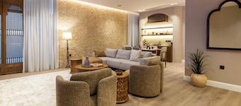 Atrah Elegant 3BR Apartment With Maid's Room