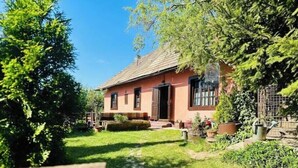 Exterior - Pink Libling - beautifully restored mining house (Štiavnické Bane)