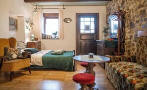1 bedroom, iron/ironing board, travel crib, WiFi