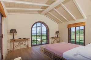 2 chambres, fer et planche à repasser, accès Internet, draps fournis