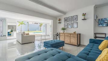 Villa, 4 chambres, accessible aux personnes à mobilité réduite, fumeur | Aire de séjour
