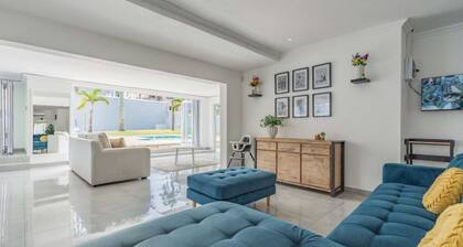 Morden Stylish Villa