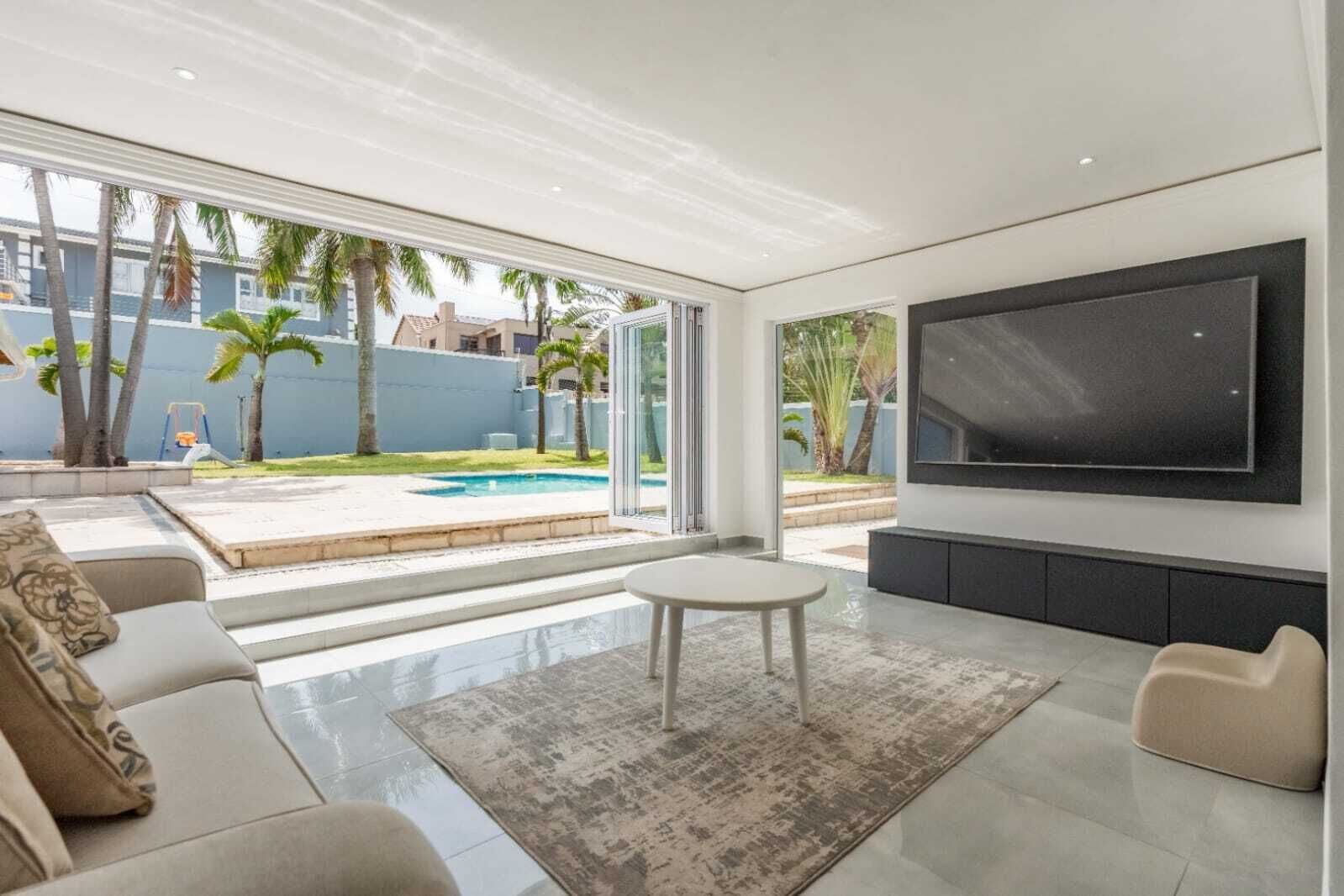 Villa, 4 Bedrooms, Accessible, Smoking | Living room