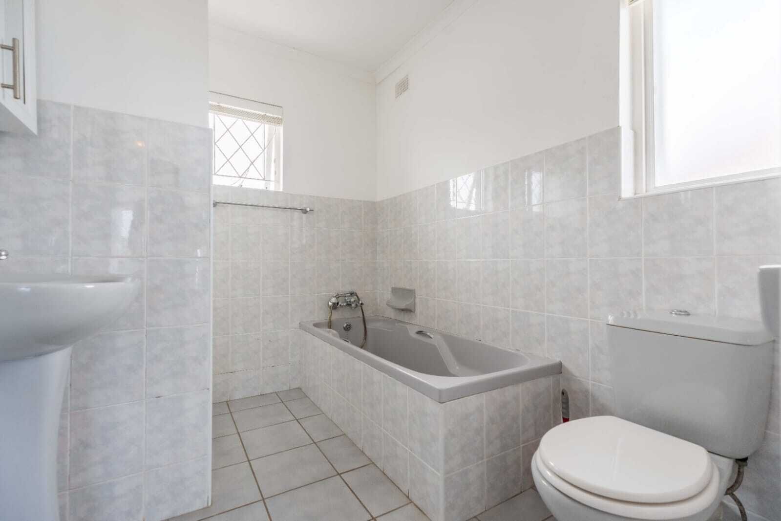 Villa, 4 Bedrooms, Accessible, Smoking | Bathroom