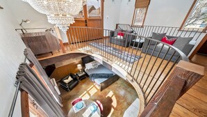 Interior - Sisters Loft Retreat | Walk to Everything (Sisters)