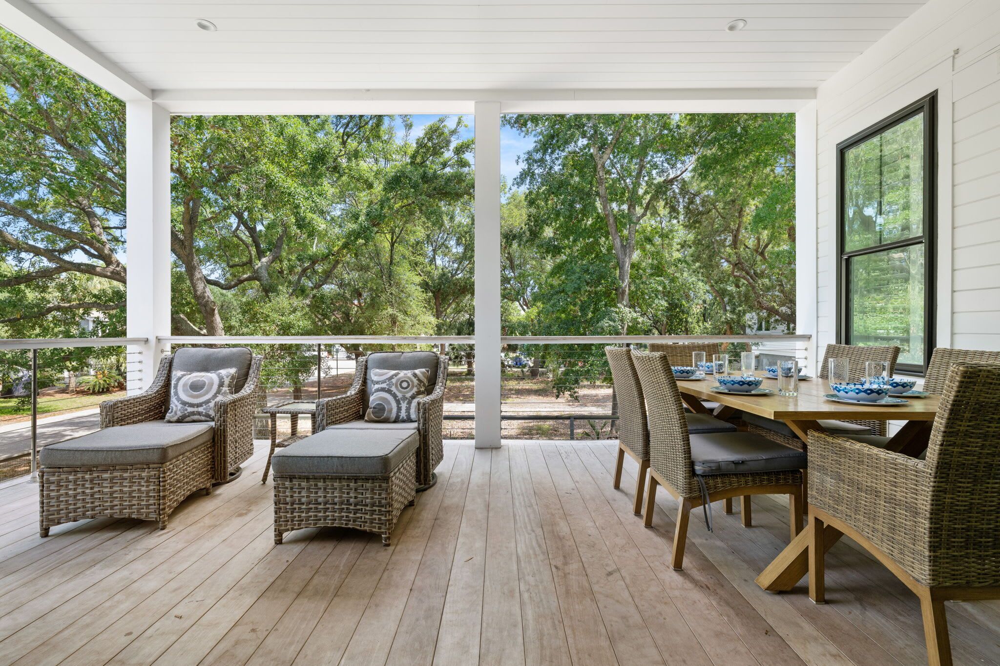 Outdoor dining