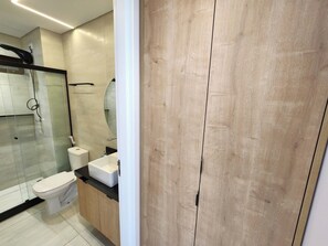 Bathroom - Porto Atlantis 308, just steps from the ocean in Porto de Galinhas (Ipojuca)