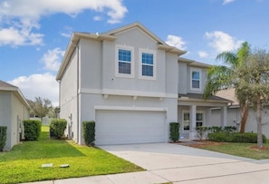 Exterior - Disney Oasis / Game Room, Pool & Screened Lanai (Haines City)