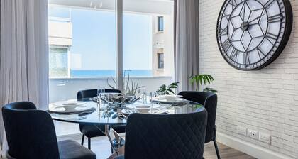 Luxury 2BR Limassol Marina Views