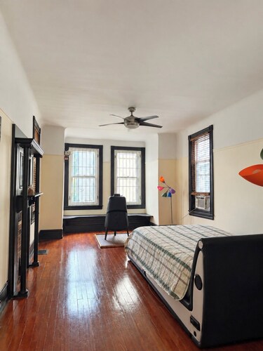  7-bedroom l Penn medicine, CHOP, UPenn, Drexel, Eagles, center city, Uni City