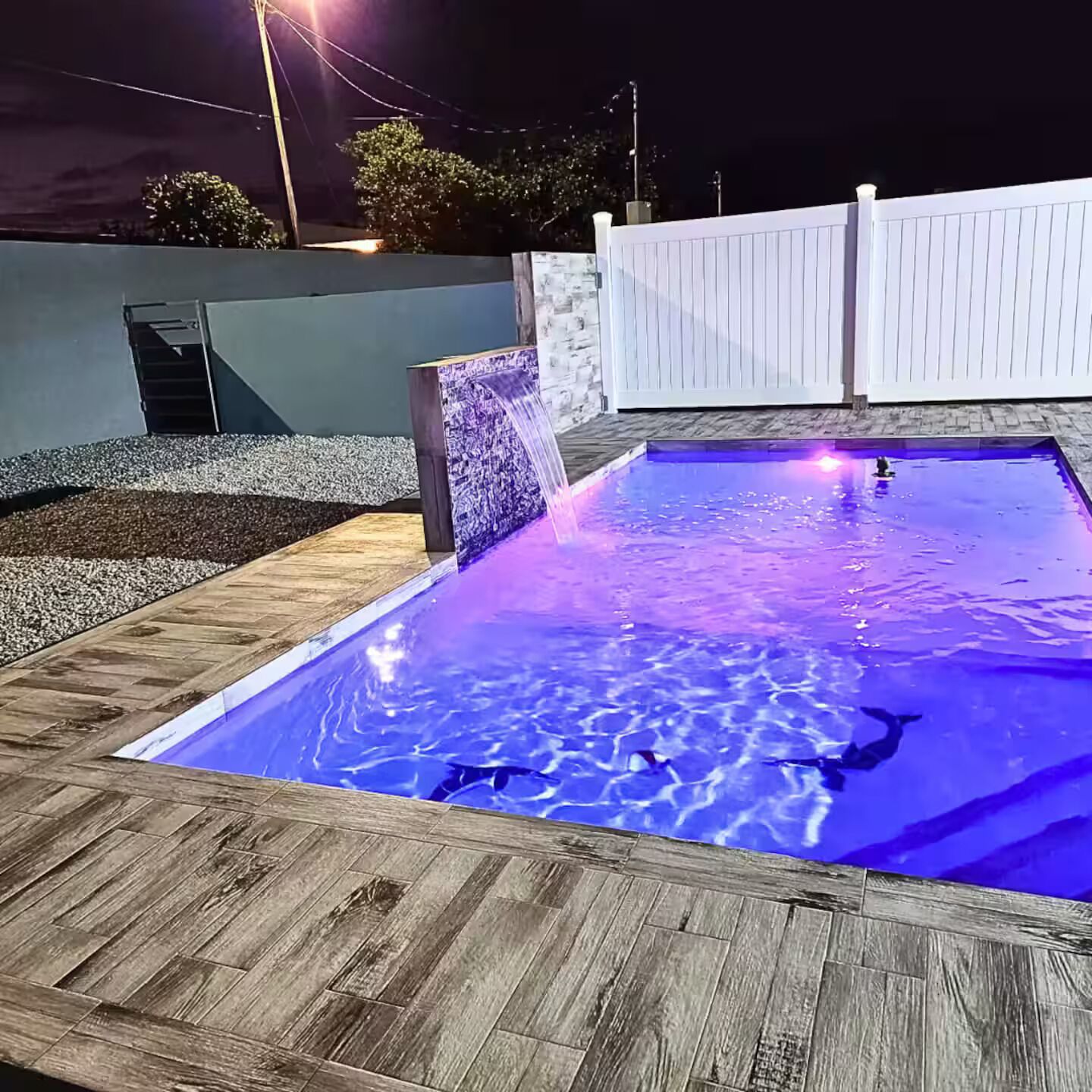 プール