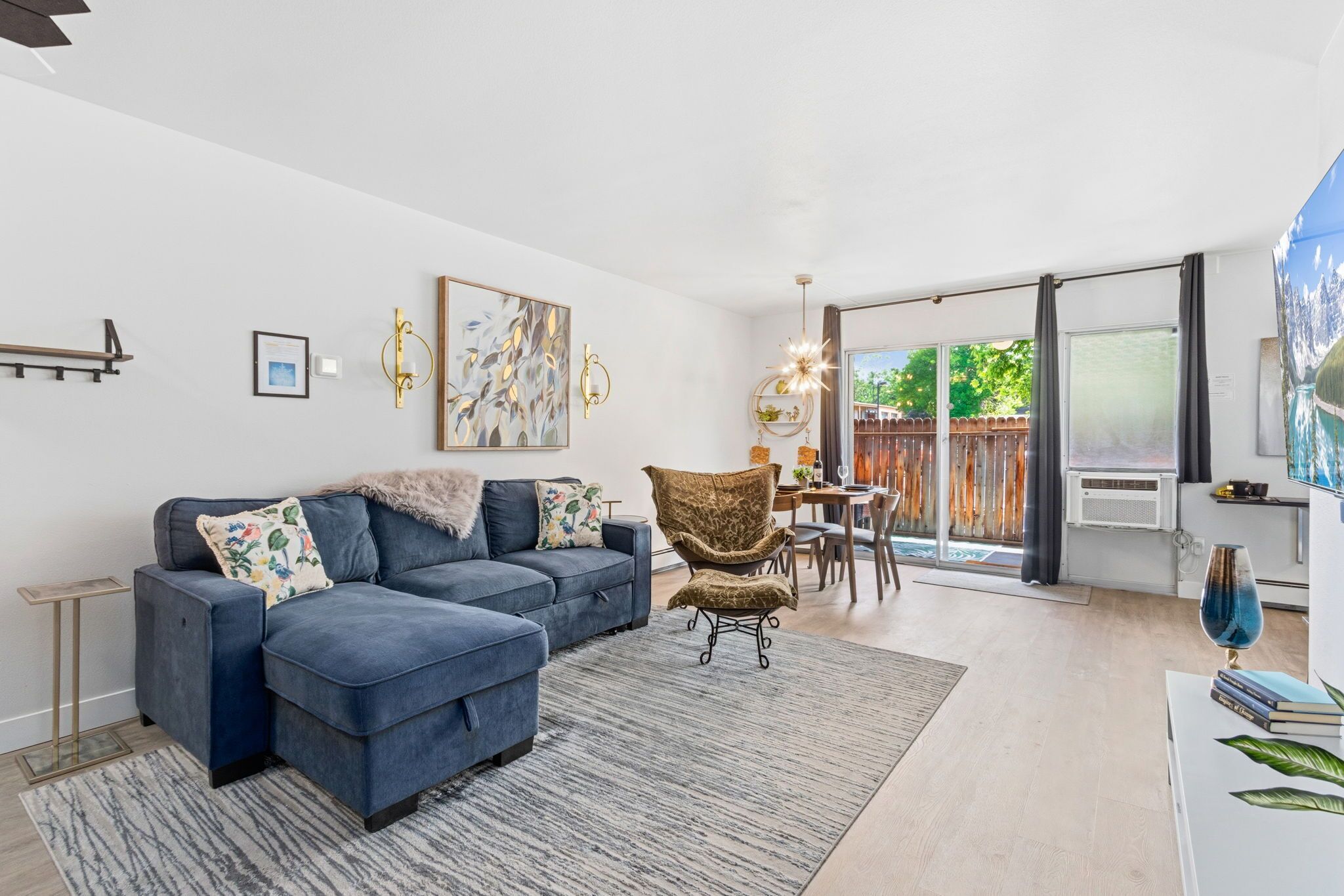 Apartment, 1 King Bed with Sofa bed, Garden View (Coastal Comfort) | Living area
