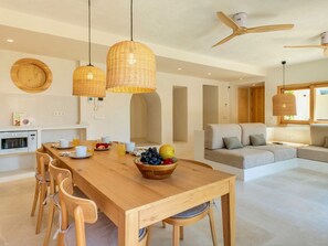 Dining - Sustainable Holiday Home with Pool in Mallorca (Galilea)