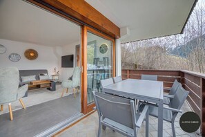 Outdoor dining - Apartment in La Clusaz – Le Tendieux Soleil (La Clusaz)