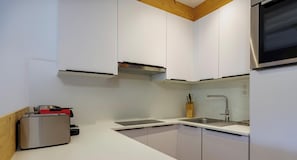 Kühlschrank, Ofen, Geschirrspüler, Toaster
