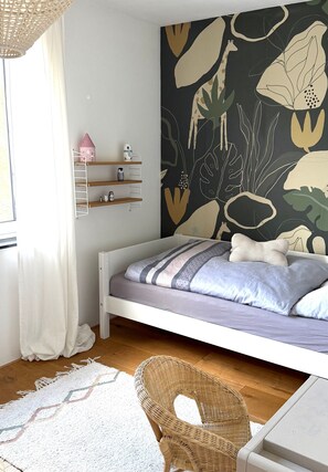 Iron/ironing board, WiFi, bed sheets - Modern House with Private Pool, Garden, Terrace & Wi-Fi in Burgdorf (Burgdorf)