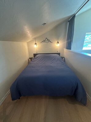 Room - New Spacious Private Studio - Full Kitchen, AC, Free Parking, Private Entrance (Colorado Springs)