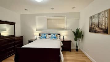 2 bedrooms, iron/ironing board, free WiFi